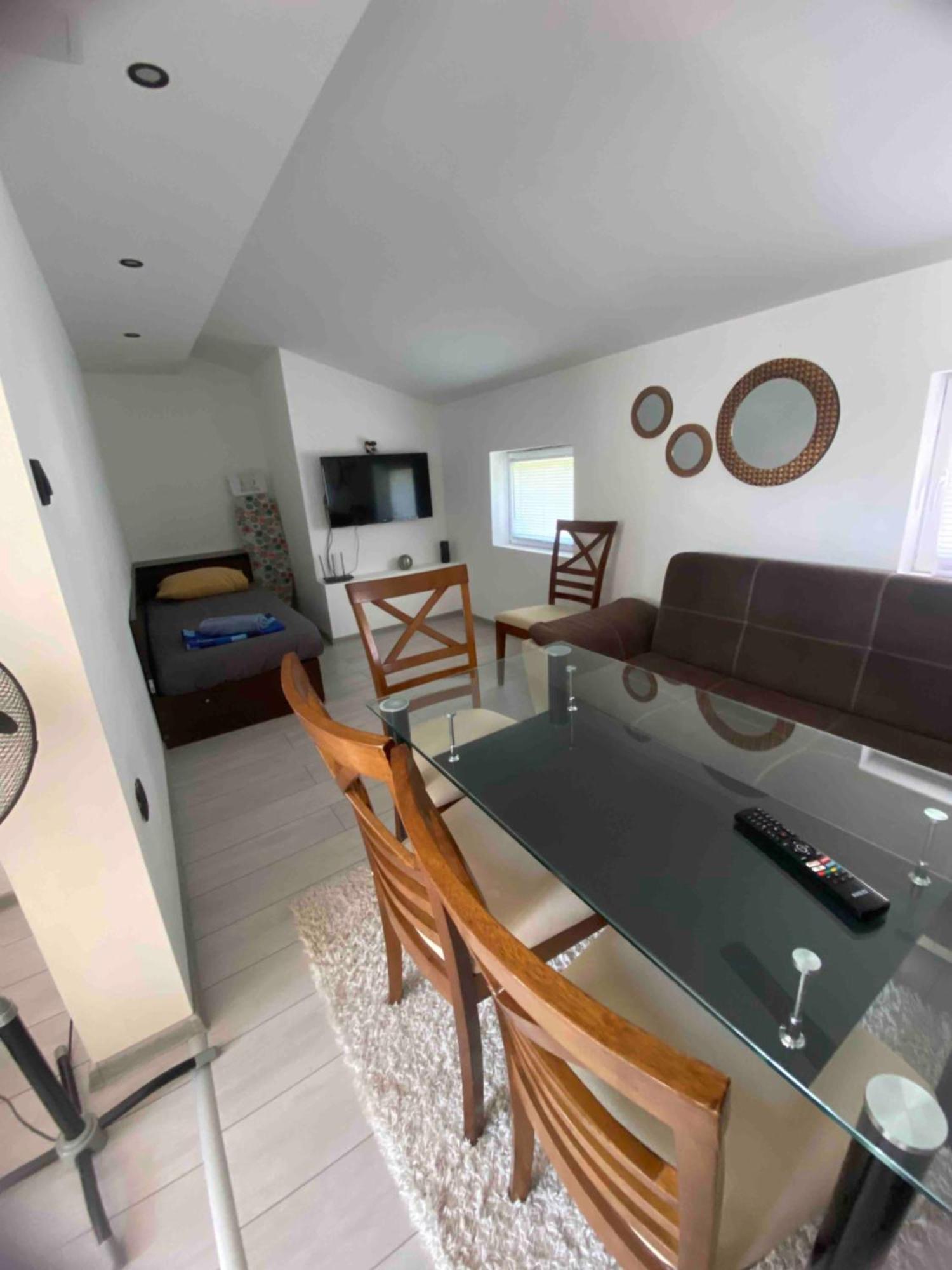 Nice House Near City Center Of Русе Екстериор снимка
